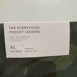 NWT The Everything Pocket Legging